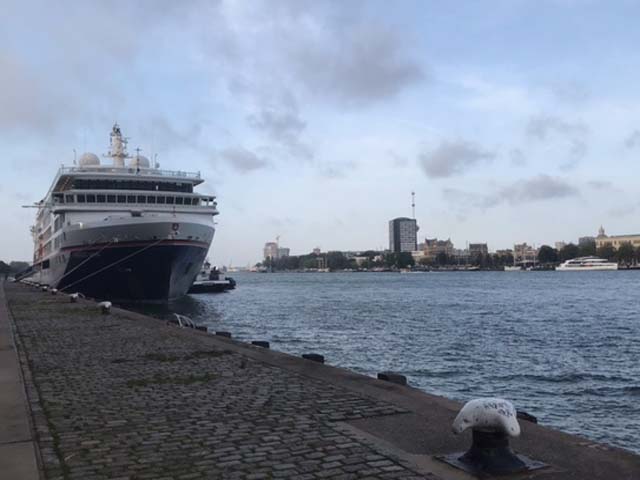 Hanseatic Nature tijdens bezoek Rotterdam